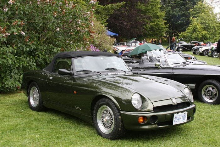 Dieses Foto zeigt einen MG RV8 - eines der Modelle, die ab 2022 als Oldtimer gelten.