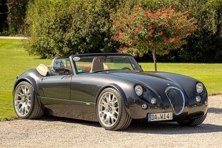 Dieses Foto zeigt einen Wiesmann MF3 Roadster - ein tolles Oldtimer-Cabrio.