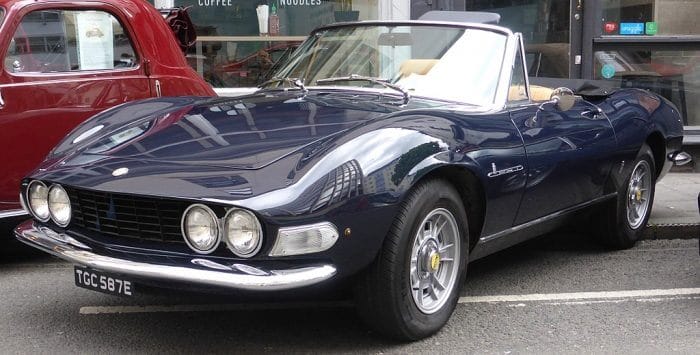 Dieses Foto zeigt Hidden Classic Fiat Dino Spider in dunkelblau