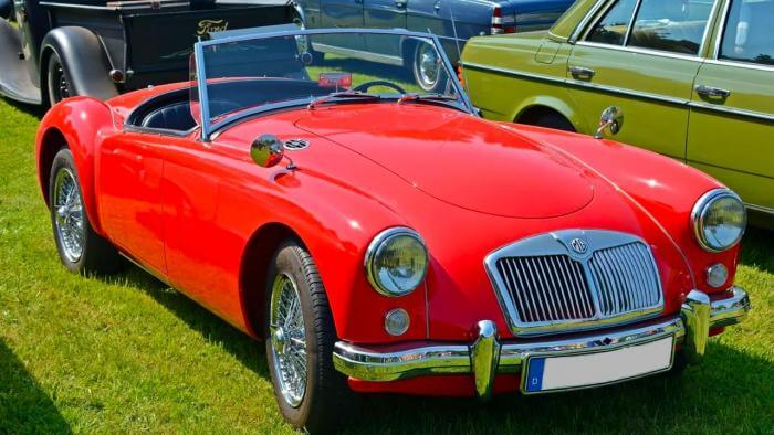 Roter MG Oldtimer