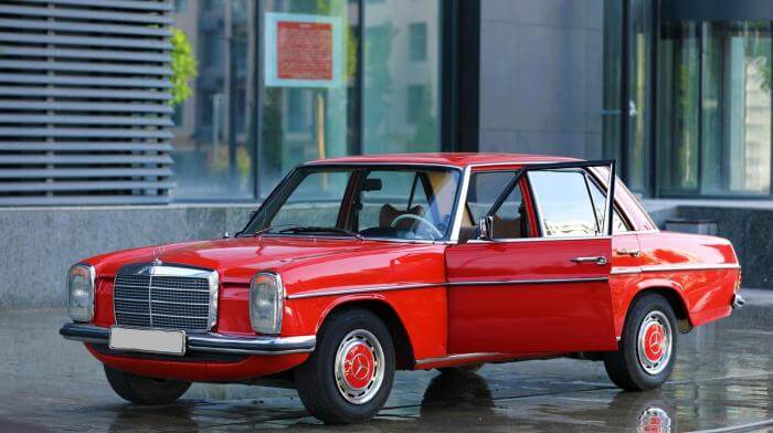 Mercedes Strich-8