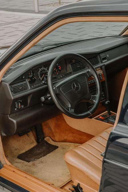 Innenraum Mercedes W 201