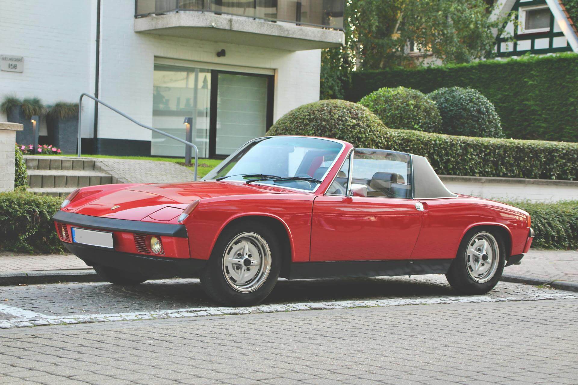 roter Porsche 914 Oldtimer