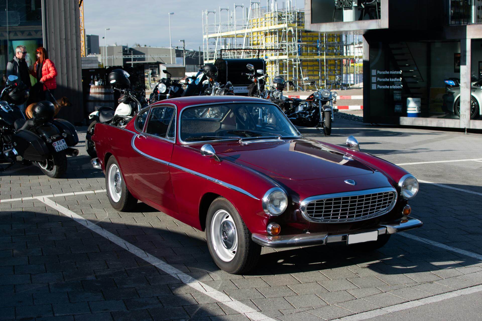 weinroter Volvo P1800 Oldtimer