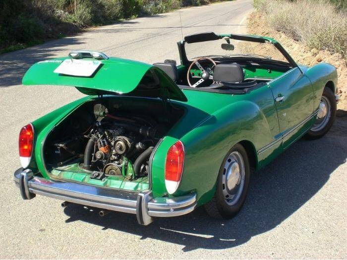 grünes Karmann Ghia Typ 14 Oldtimer-Cabriolet