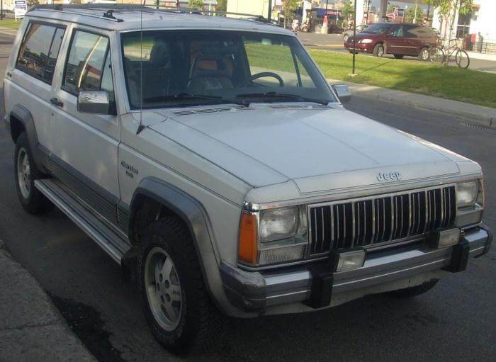 Oldtimer Jeep Cherokee XJ