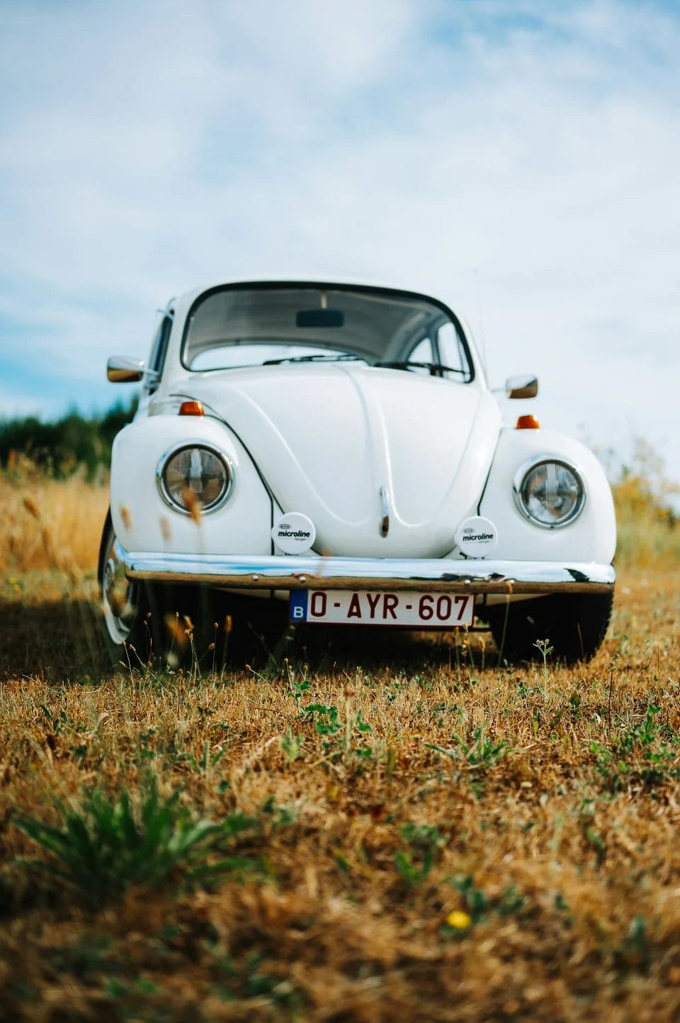Bild eines Oldtimers in Babyblau