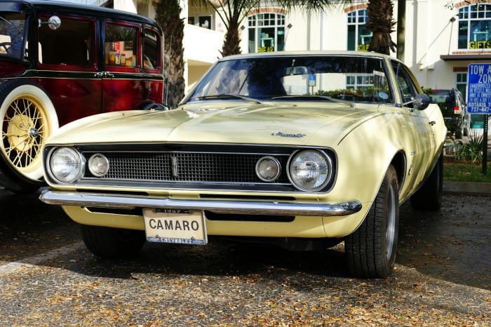 Oldtimer Chevy Camaro von 1966