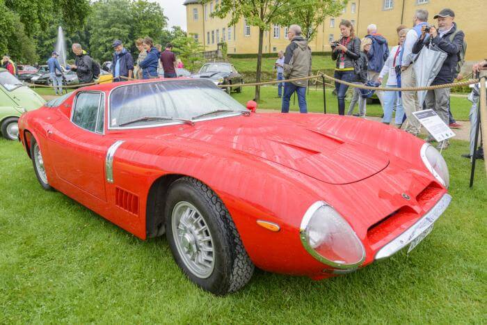 roter Bizzarrini 5300 GT Oldtimer