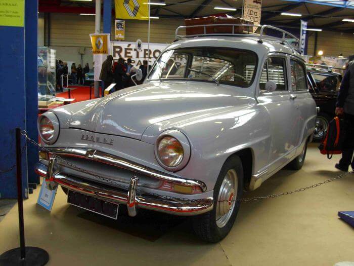 Oldtimer Simca Aronde-Kombi aus dem Jahr 1958